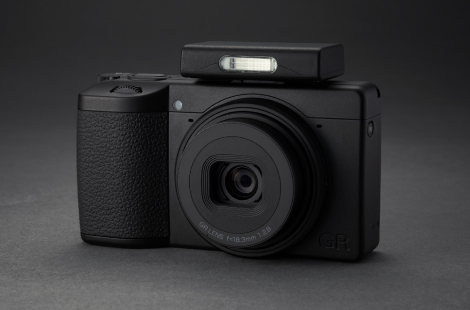 RICOH GR IV Monochrome 新品未使用品 Cathay Photo | Ricoh GR IV Monochrome Digital Camera
