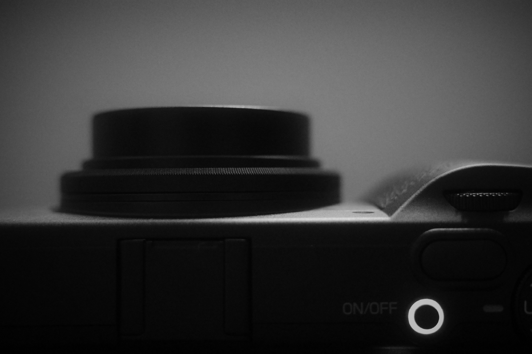 RICOH GR IV Monochrome 新品未使用品 RICOH RICOH GR IV Monochrome 新品｜フジヤカメラ