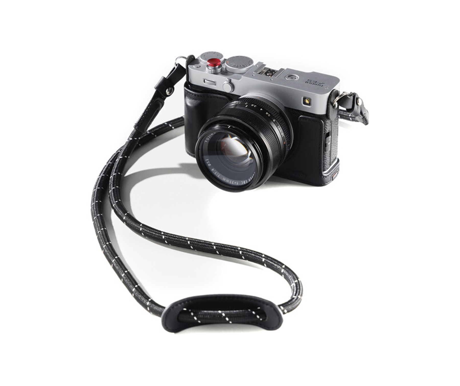 Cathay Photo | FUJIFILM X-E5 Body with XF 23mm f/2.8 Lens (Black)